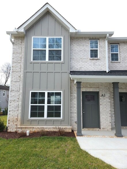 Building Photo - 719 Crestland Ave