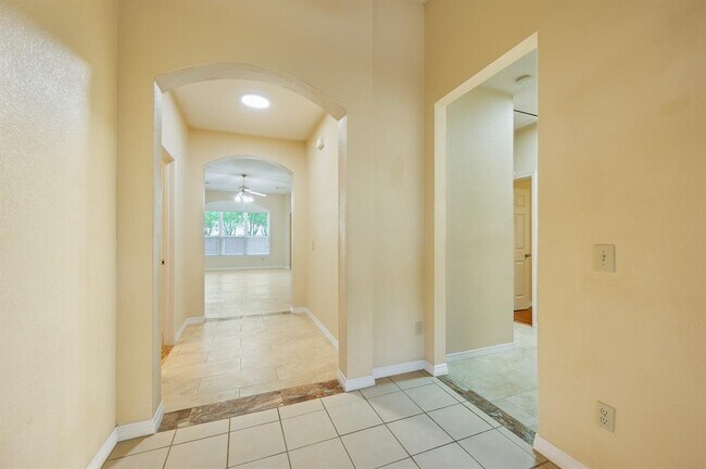 Foto del edificio - 6503 Faulkner Ridge Dr