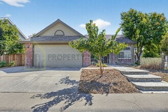 Building Photo - 5400 Spring Creek Way