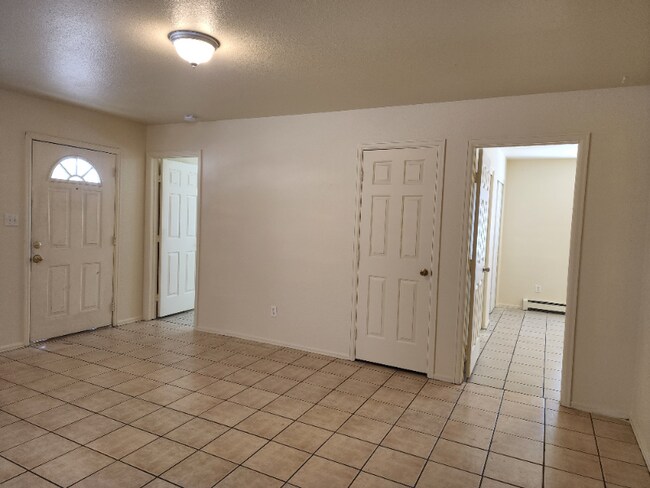 Building Photo - 3244 White Ave