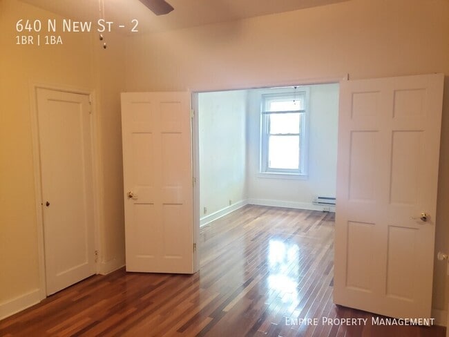 Building Photo - 640 N New St