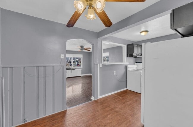 Building Photo - 1631 Summit Rd