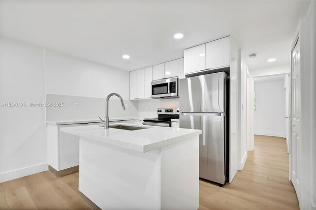 Foto del edificio - 1632 NW 16th Terrace