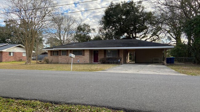 Building Photo - 408 Alice Dr