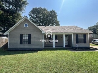 Building Photo - 2222 Tulip Trail Cove