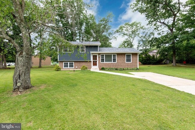 Building Photo - 1409 Brown Rd
