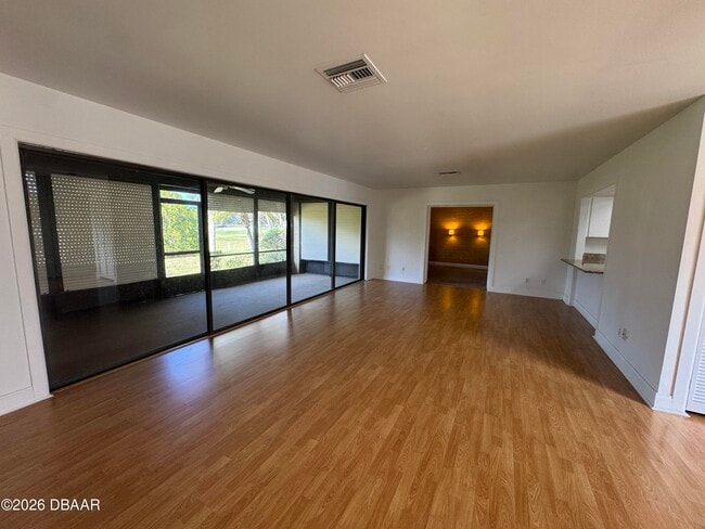 Foto del edificio - 1916 Seclusion Dr