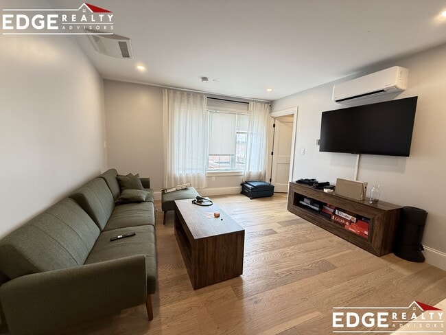 Photo - 425 Market St Apartment