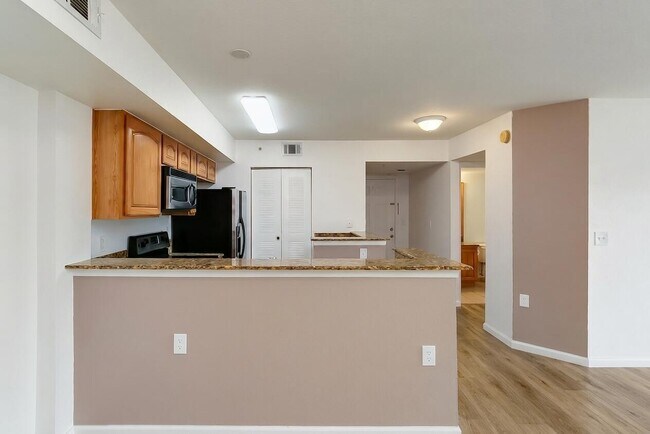 Foto del edificio - 281 SW Palm Dr