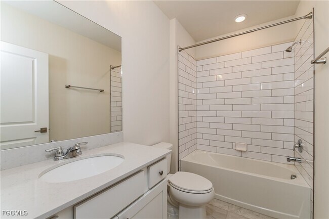 Foto del edificio - 10820 Firebush Cir