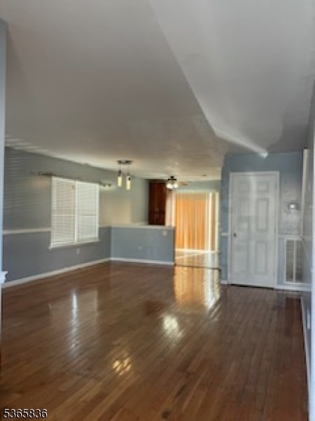 Building Photo - 531 15th Ave