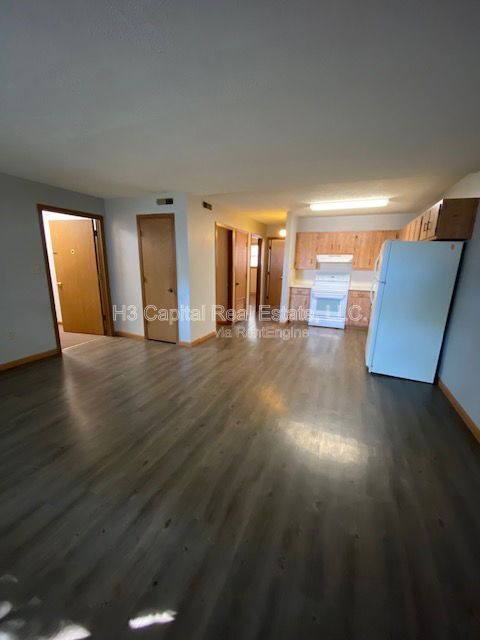 Building Photo - 806 Olive St