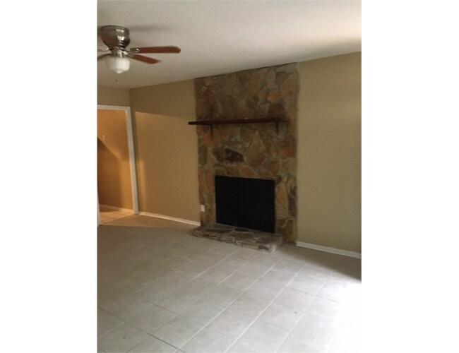 Foto del edificio - 4154 Yorkshire Ln