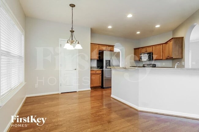 Foto del edificio - 6837 Tyler Chase Dr