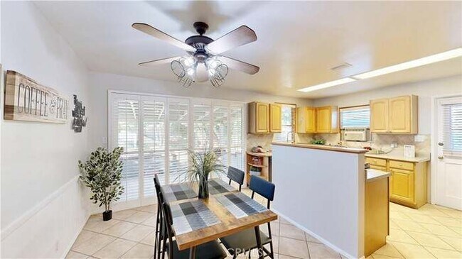 Building Photo - 439 Stanford Dr