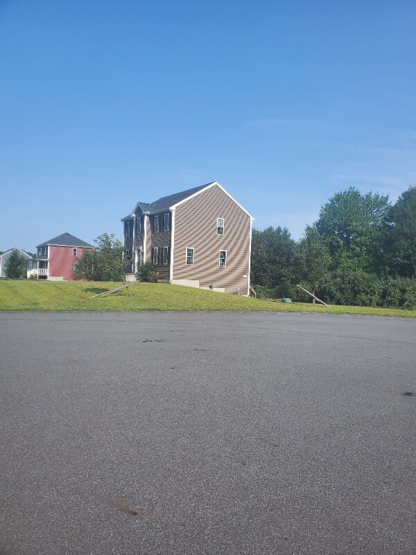 Foto del edificio - 7 Shamrock Ln