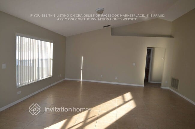 Building Photo - 364 Marquee Dr