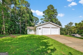 Building Photo - 230 Shiloh Hills Dr NW