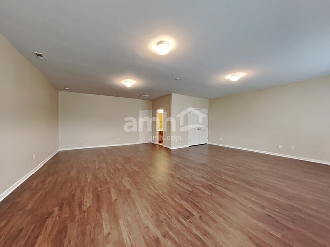 Building Photo - 2109 Glenhaven Drive