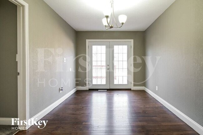 Foto del edificio - 10108 W 51st St