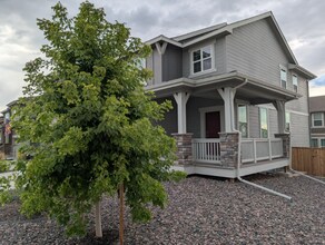 Building Photo - 9050 Hills Dr