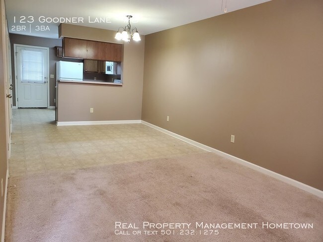 Building Photo - Beautiful 2 story apartment in HSSD