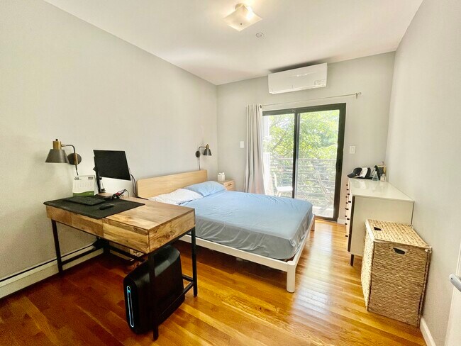 Foto del edificio - 608 Lorimer St