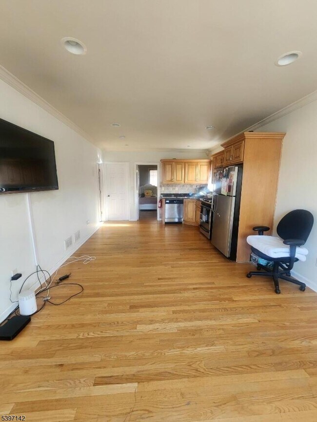 Foto del edificio - 49 Entwistle Ave