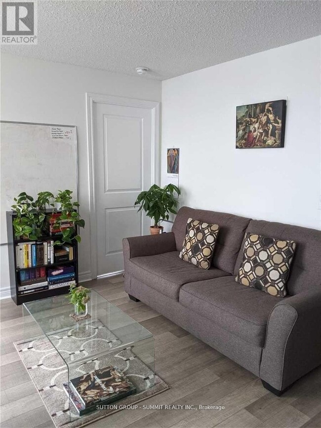 Building Photo - 50 Town Centre Court