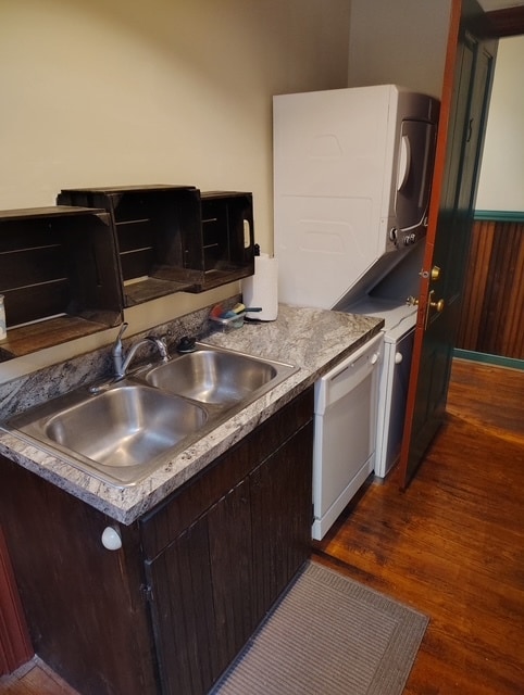 Building Photo - 106 S Railroad Ave