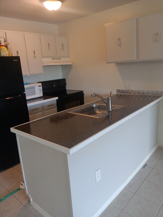Foto del edificio - 707 W 96th Ave