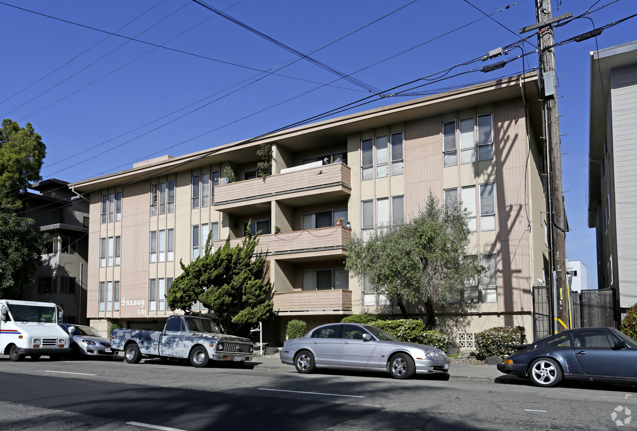 Primary Photo - Saxony Apartments