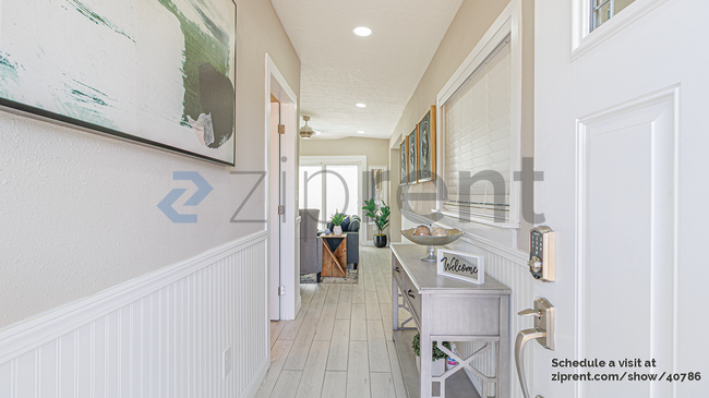 Foto del edificio - 919 N Hastings St