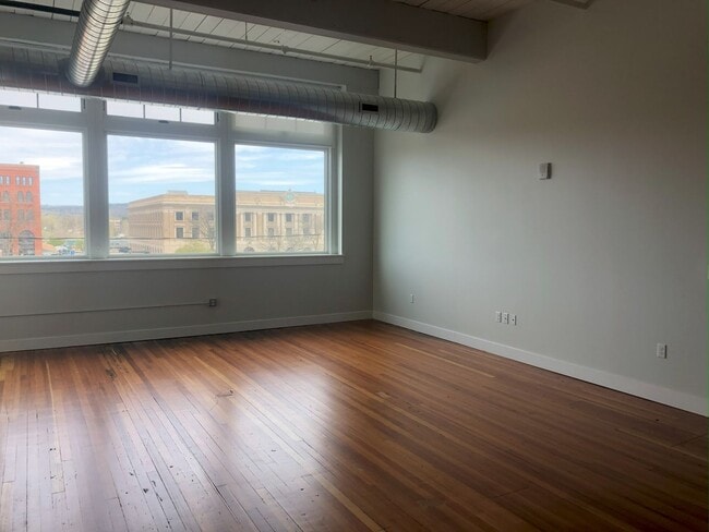 Interior Photo - Rathbun Lofts