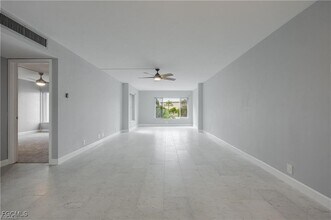 Building Photo - 2244 Winkler Ave