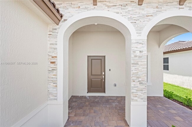 Foto del edificio - 2442 SE 30th St