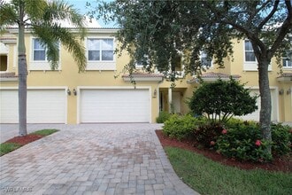 Building Photo - 1370 Mariposa Cir