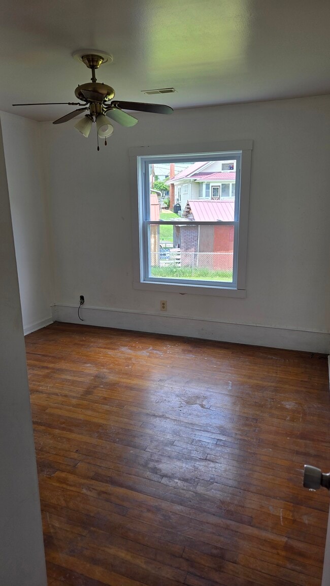 Foto del edificio - 162 Dorwyck Ln