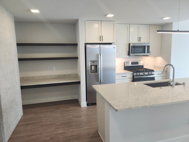 Interior Photo - The Adria 179 W. Wilson St.