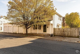 Building Photo - 762 Guilford St