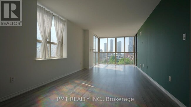 Building Photo - 95-995 Lombard St
