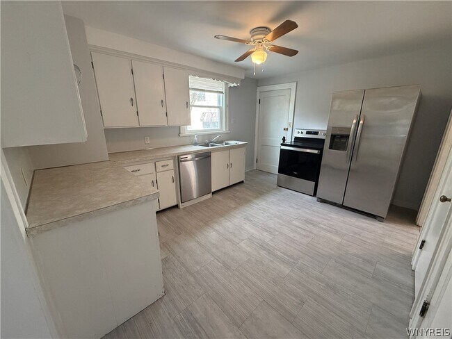 Foto del edificio - 1035 Oliver St