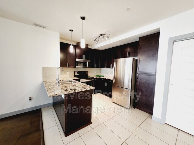 Photo du bâtiment - 5151 Windermere Blvd S W