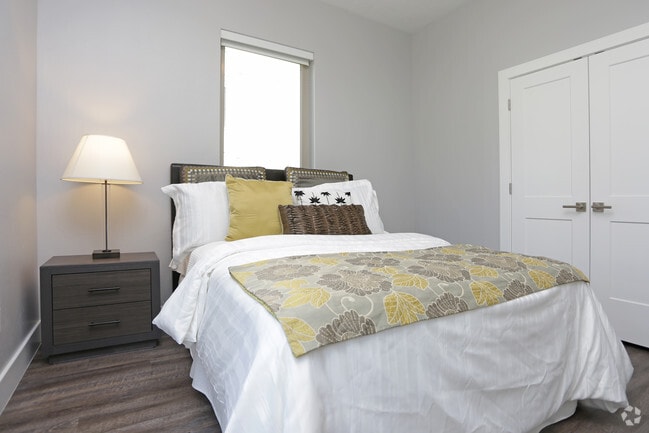 Interior Photo - Park East