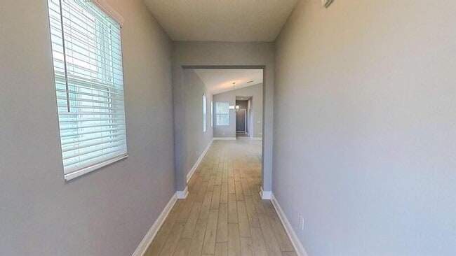 Photo - 640 Becklow St House