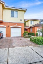 Building Photo - 47 SE Sedona Cir