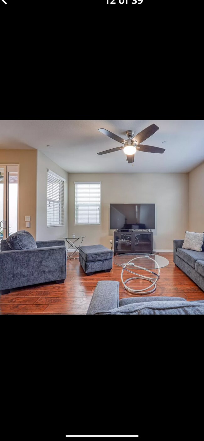 Building Photo - 10834 Barden Dr