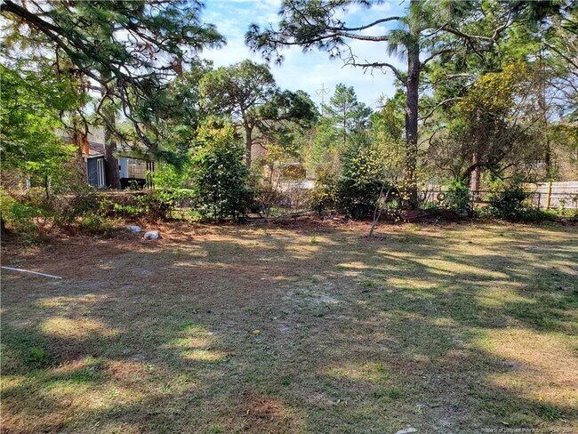 Building Photo - 6078 Lexington Dr