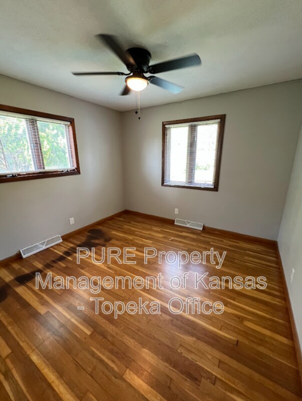 Foto del edificio - 1549 SW Brunswick Rd
