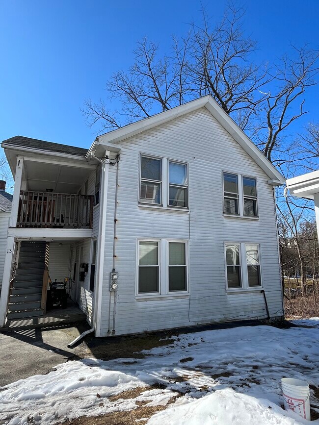 Side view - 13 South St